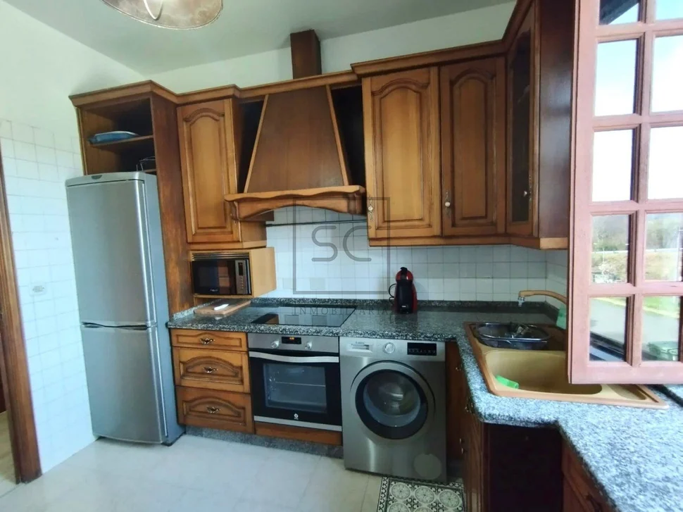 Casa totalmente reformada con jardín y piscina