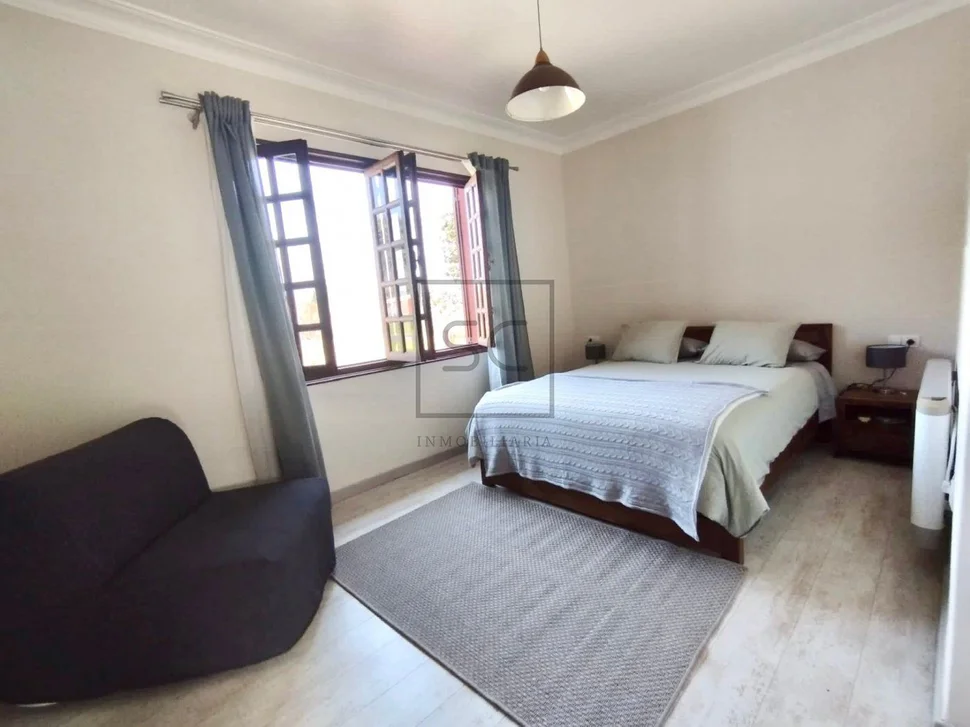 Casa totalmente reformada con jardín y piscina