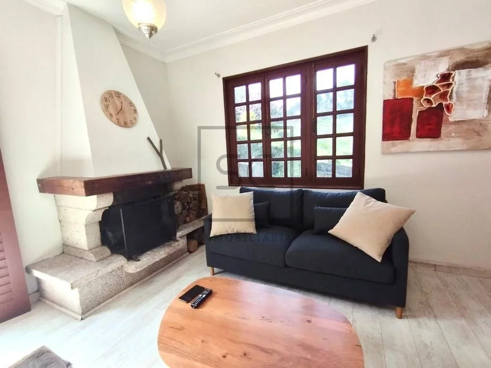 Casa totalmente reformada con jardín y piscina