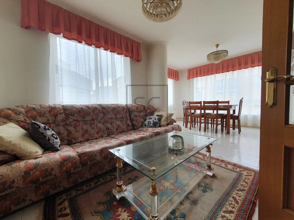 Piso con ascensor, trastero y garaje