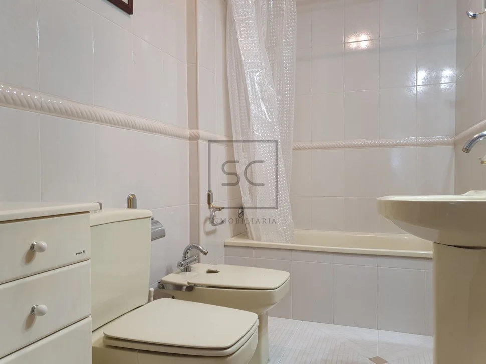 Piso con ascensor, trastero y garaje