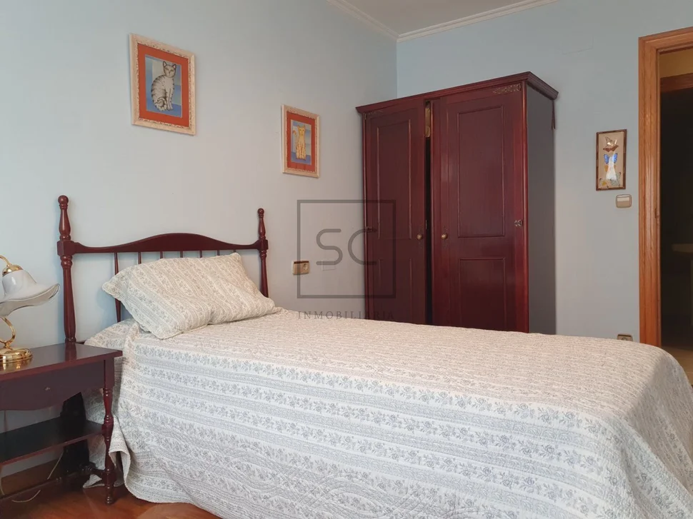 Piso con ascensor, trastero y garaje