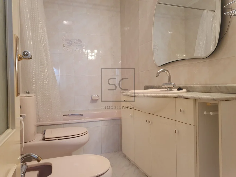 Piso con ascensor, trastero y garaje