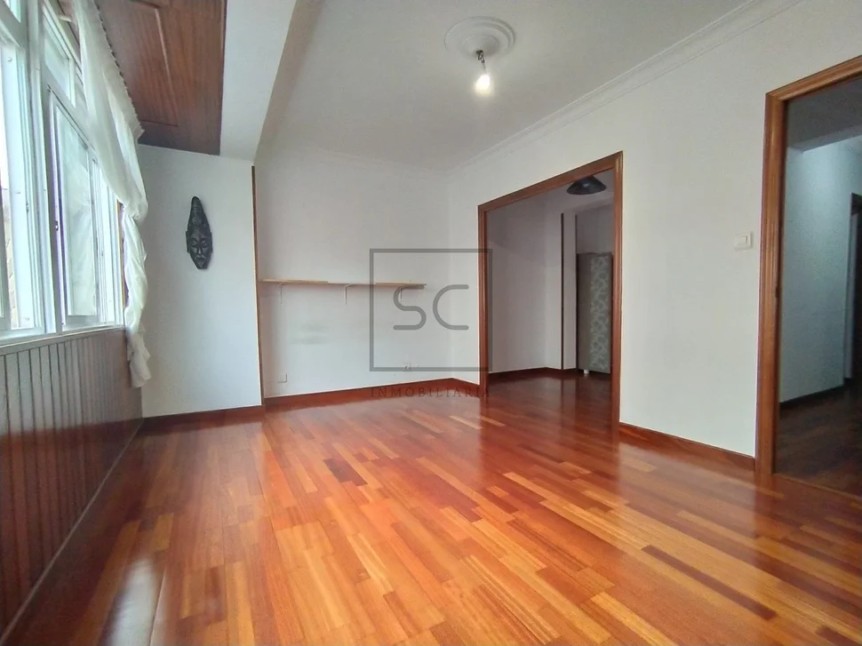 Coqueto piso en perfecto estado de conservación