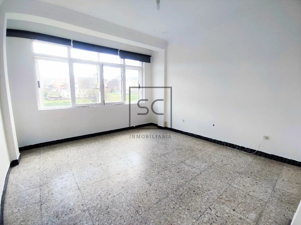 Piso con vistas despejadas fene, fene