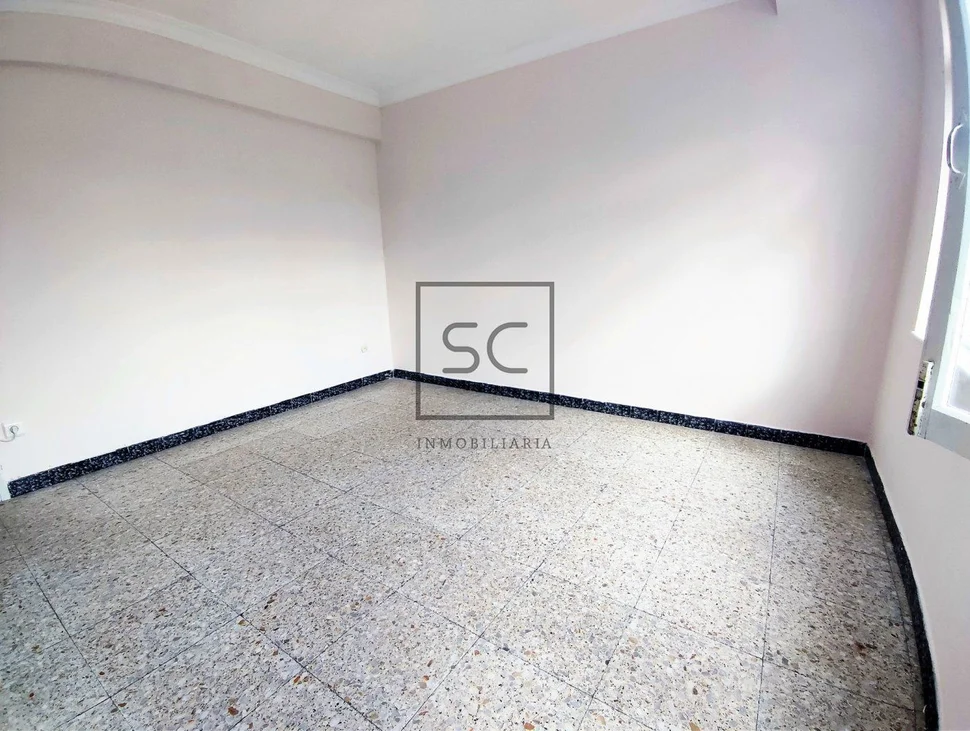 Piso con vistas despejadas fene, fene