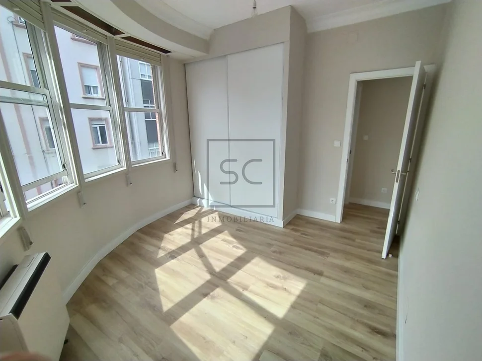 Amplio piso recientemente reformado