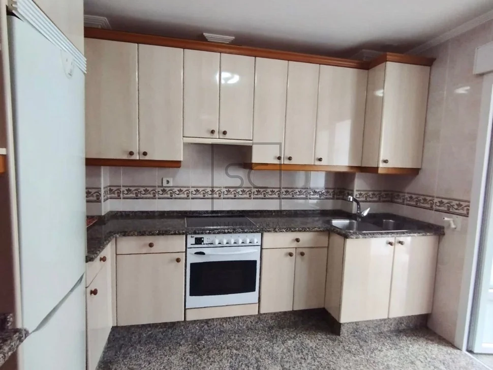 Alquiler piso amueblado en el alto del castaño con ascensor y garaje