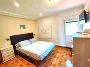 Bonita casa con piscina y vistas al mar