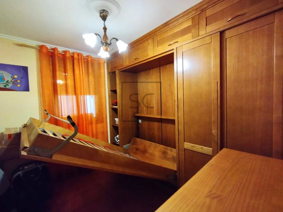 Bonita casa con piscina y vistas al mar