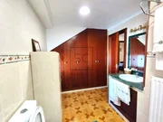 Bonita casa con piscina y vistas al mar