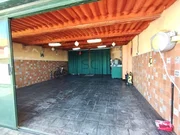 Bonita casa con piscina y vistas al mar