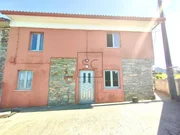 Casa en venta con reciente reforma y gran extensión de terreno