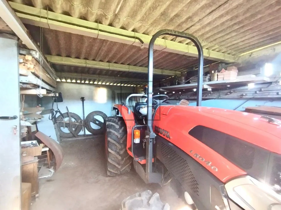 Casa en venta con reciente reforma y gran extensión de terreno