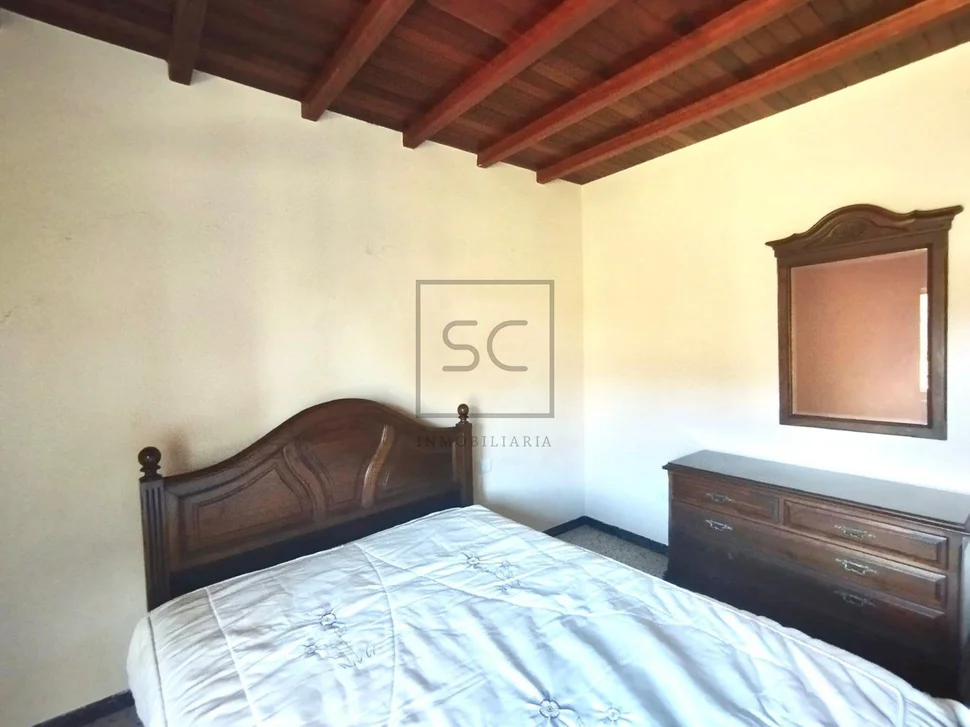 Casa en venta con reciente reforma y gran extensión de terreno