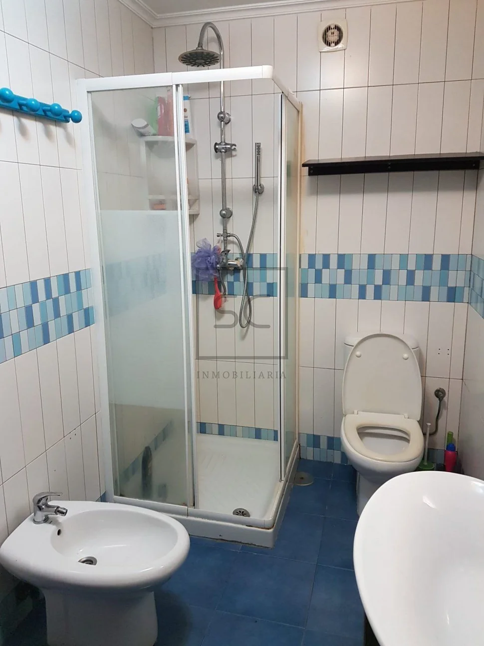 Bajo vivienda acondicionado con jardín