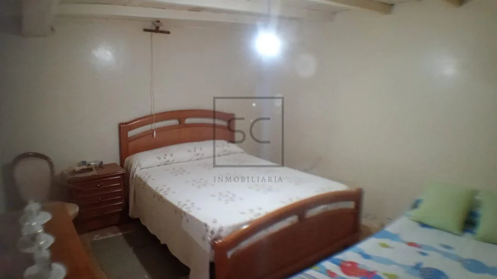 Casa para Reformar y Terreno para Construir en Neda