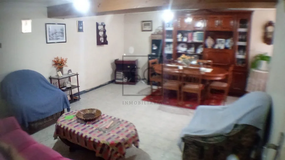 Casa para Reformar y Terreno para Construir en Neda