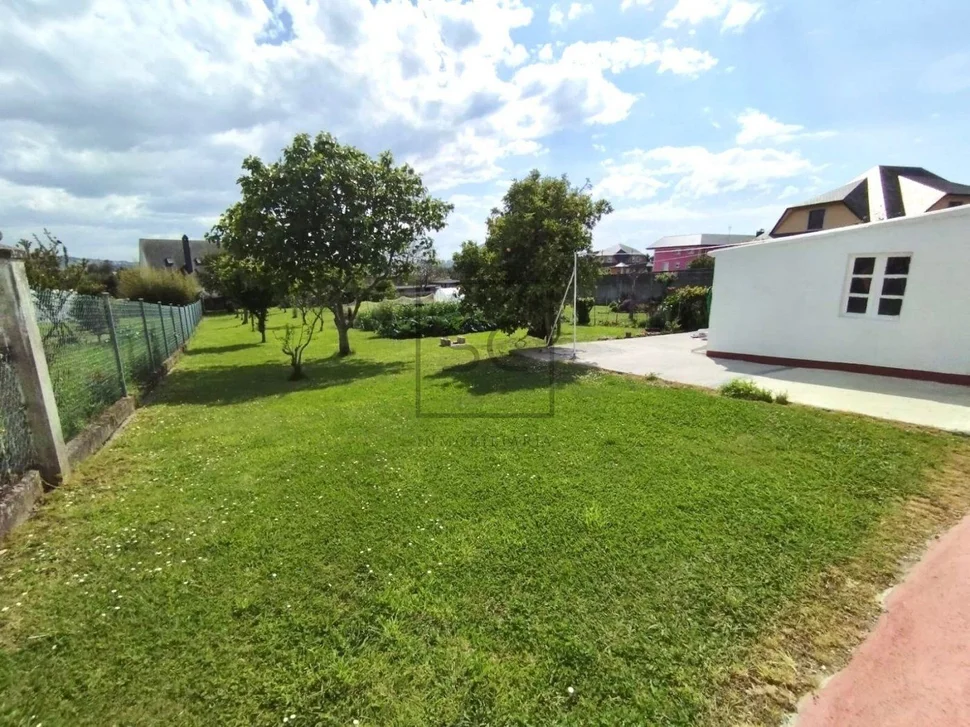 Piso con terreno en la faisca