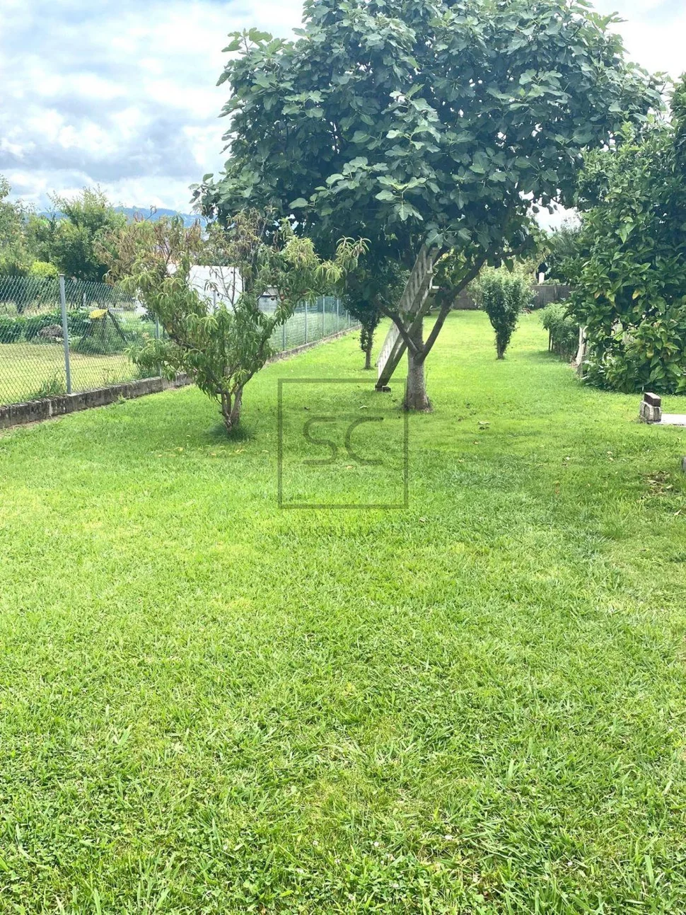 Piso con terreno en la faisca