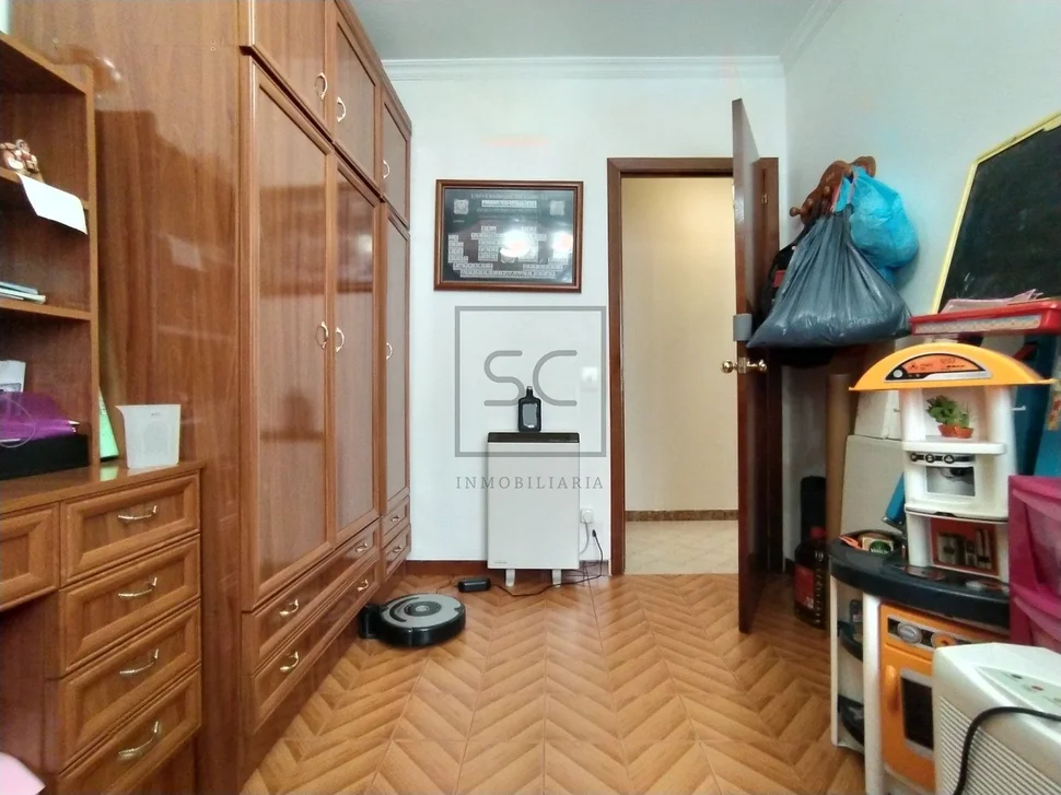 Voluminoso 3º sin ascensor en piñeiros, narón