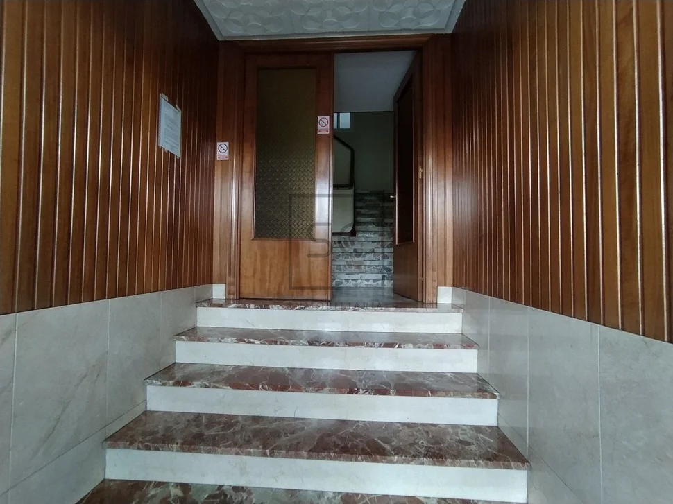 Voluminoso 3º sin ascensor en piñeiros, narón