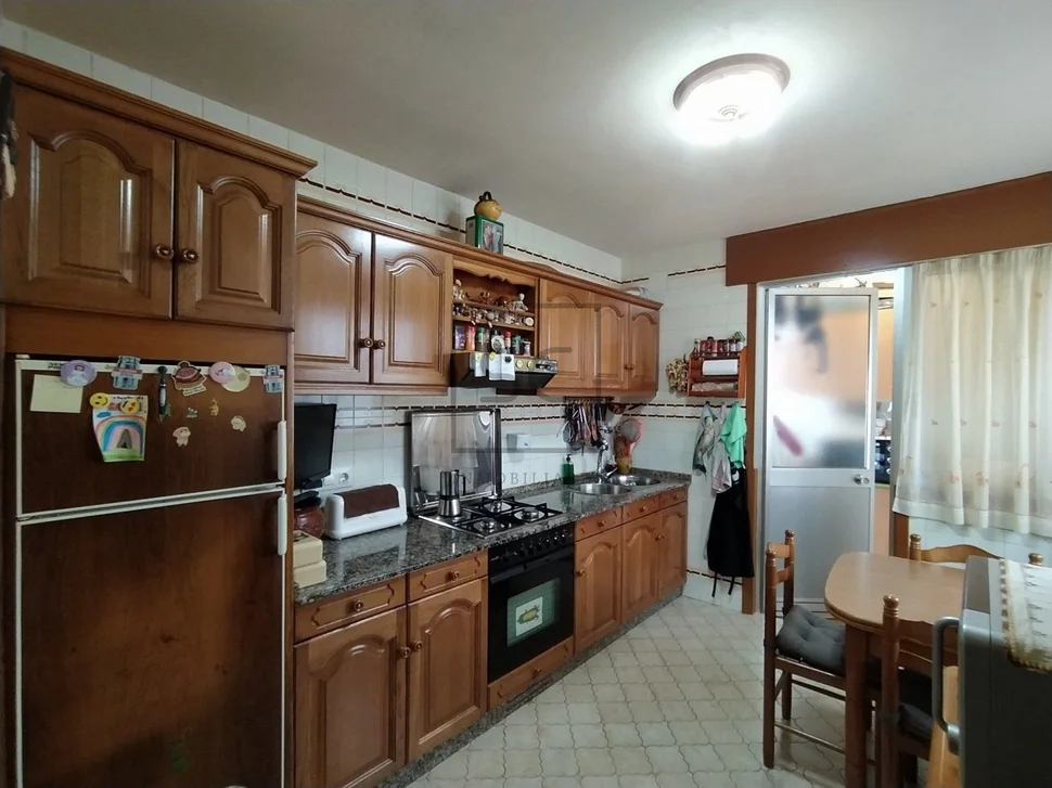 Voluminoso 3º sin ascensor en piñeiros, narón