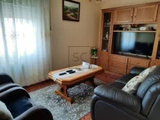 Casa con gran finca para entrar a vivir en el castro, narón