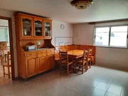 Casa con gran finca para entrar a vivir en el castro, narón