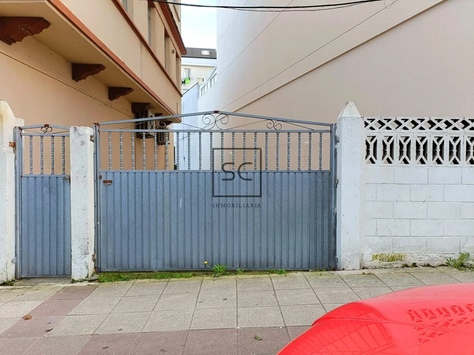 Piso centrico y soleado en naron con terreno y bodega