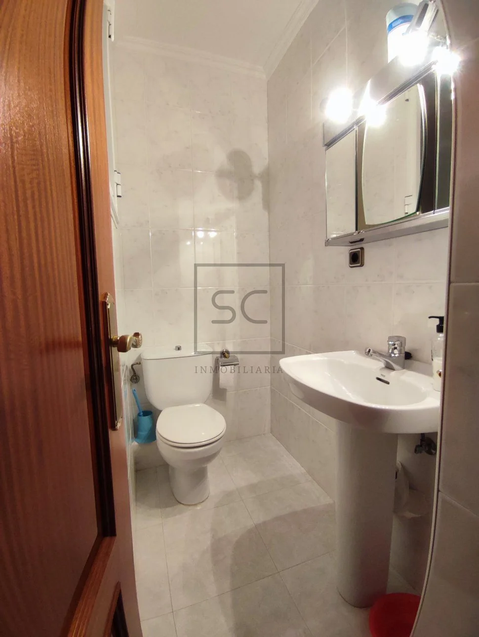 Piso reformado en caranza-ferrol