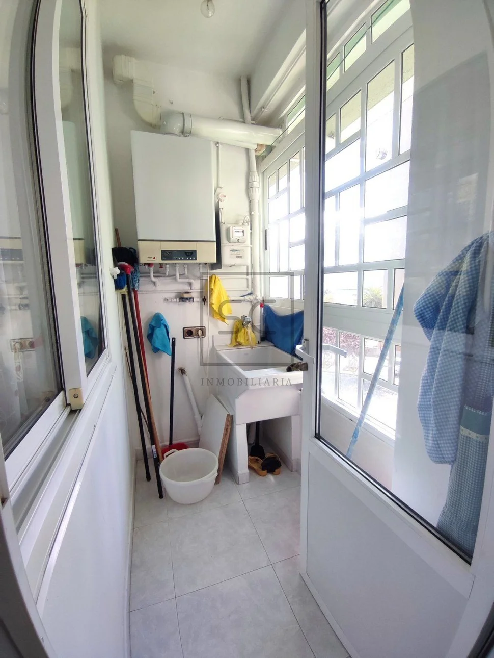 Piso reformado en caranza-ferrol