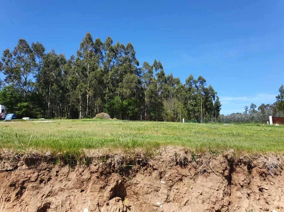 Parcela edificable en mondego, saga