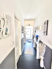 Casa Reformada con Patio y Bodegas en Freixeiro