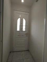 Casa adosada con patio y terreno en serantes, ferrol