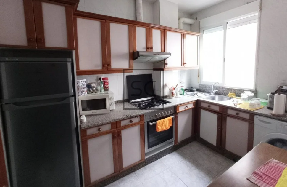 Casa en canido de dos plantas independiente en canido, ferrol