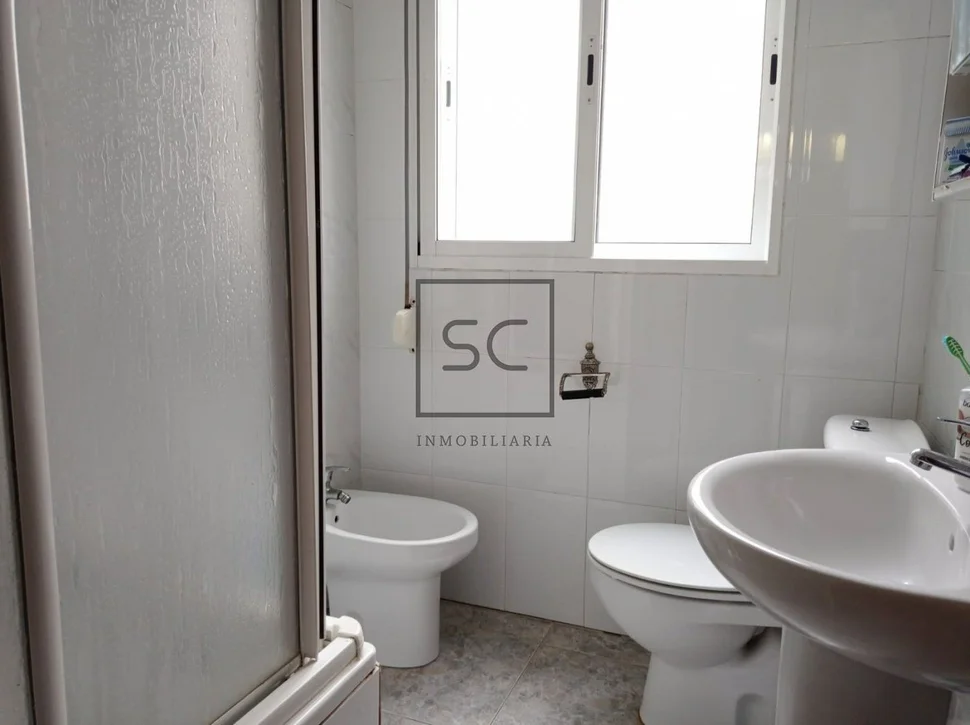 Casa en canido de dos plantas independiente en canido, ferrol