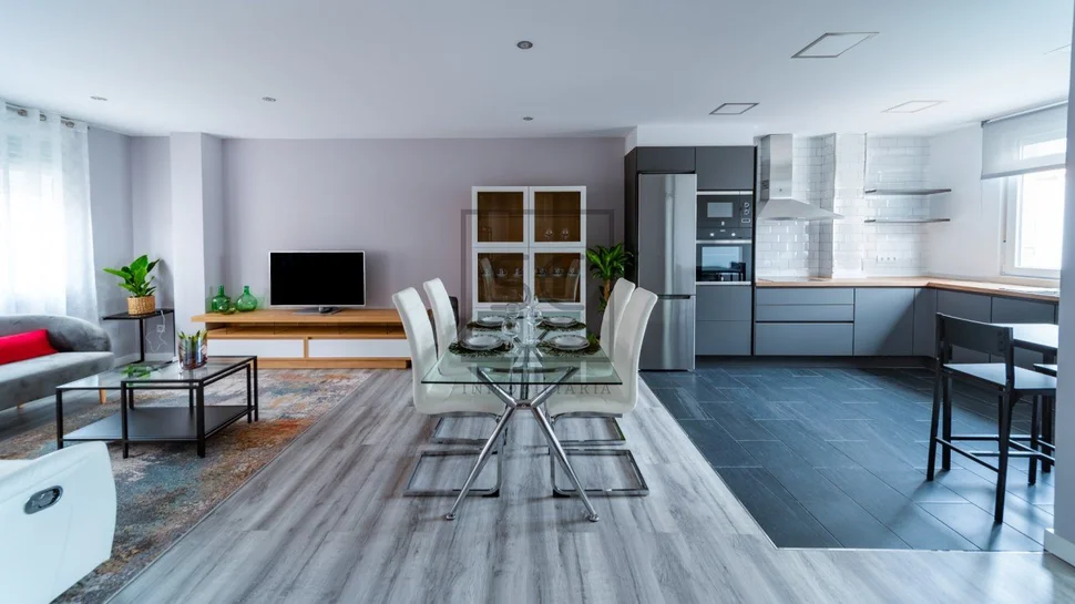 Moderno apartamento amueblado en zona ultramar