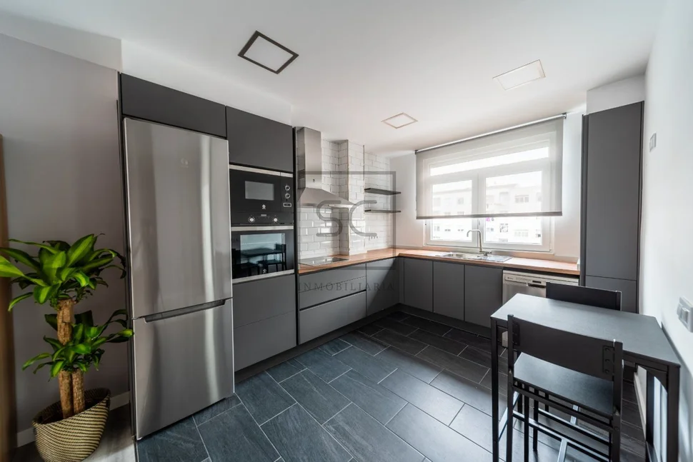 Moderno apartamento amueblado en zona ultramar