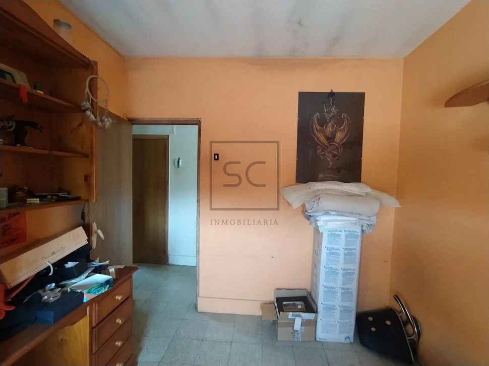 Casa con jardín en castro, narón