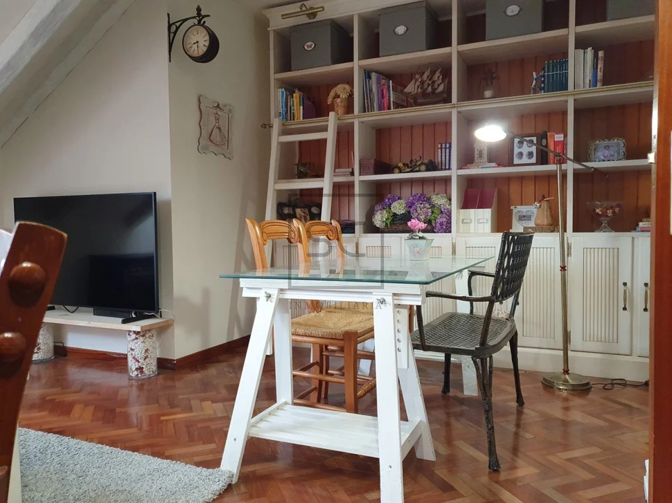 Ático con ascensor en pastoriza, arteixo