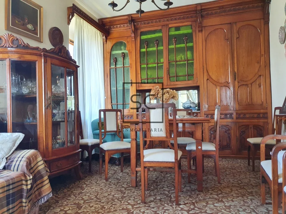 Casa con finca y vistas a la ría en chamoso, fene