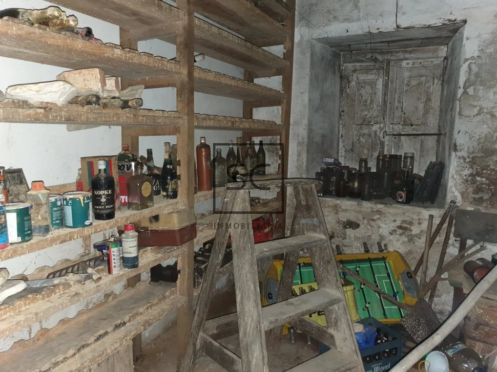 Casa con finca y vistas a la ría en chamoso, fene