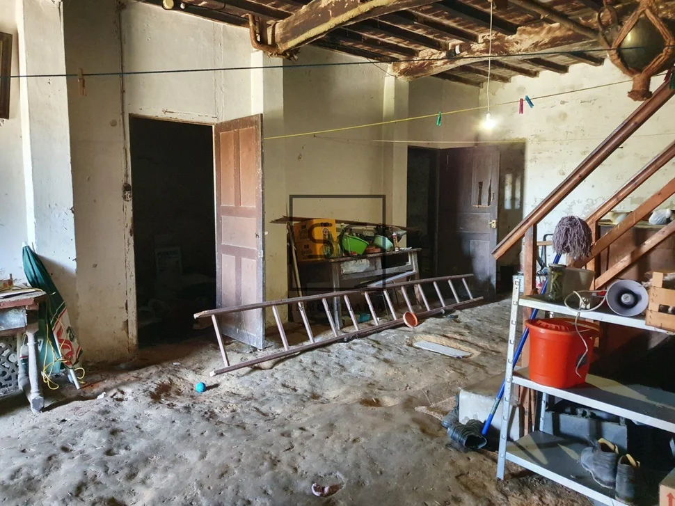 Casa con finca y vistas a la ría en chamoso, fene