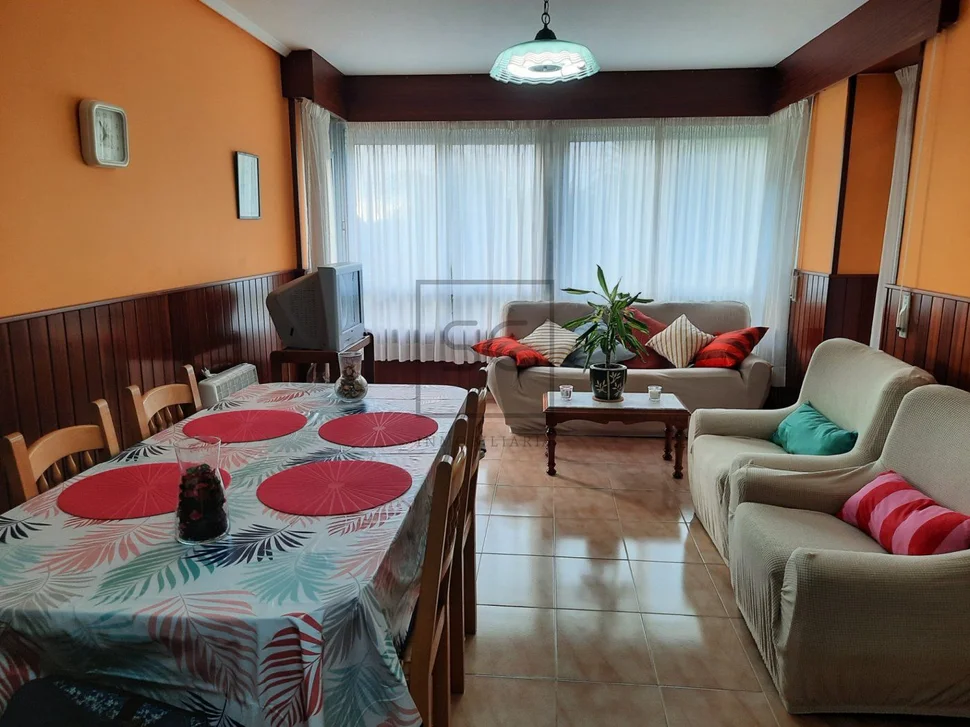 Piso vacacional cercano a la playa en valdoviñi, valdoviño