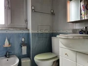 Casa con bodegas y patio