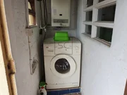 Casa con bodegas y patio