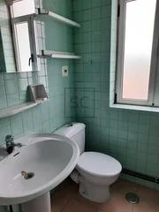 Piso semireformado cercano al paseo de xubia