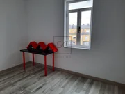 Piso semireformado cercano al paseo de xubia