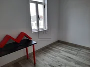 Piso semireformado cercano al paseo de xubia